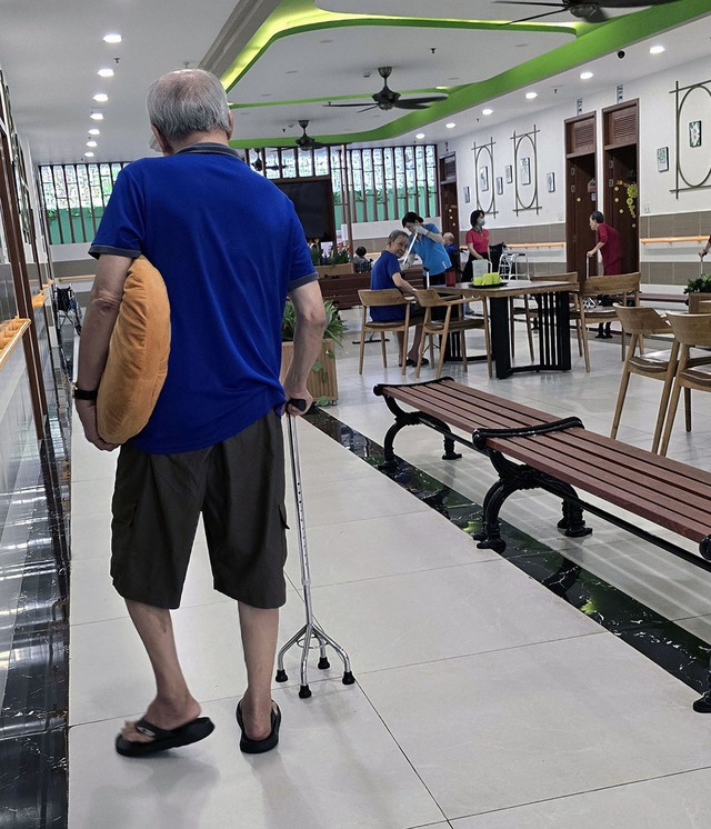 Người gi&agrave; v&agrave; dưỡng l&atilde;o: C&oacute; tiền chưa chắc được v&agrave;o an dưỡng - Ảnh 3.