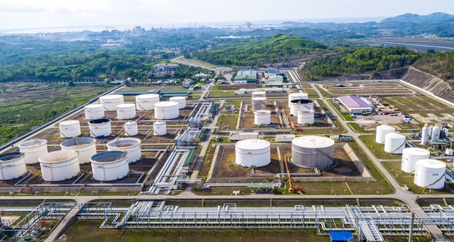 Quảng Ngãi: Hạ tầng giao thông liên kết đông - tây còn nhiều bất cập- Ảnh 4. Quảng Ngãi: Hạ tầng giao thông liên kết đông - tây còn nhiều bất cập- Ảnh 4.