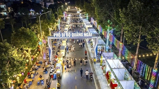 Quảng Ngãi thí điểm phố đi bộ ven sông Trà Khúc, thúc đẩy kinh tế đêm - Ảnh 1.