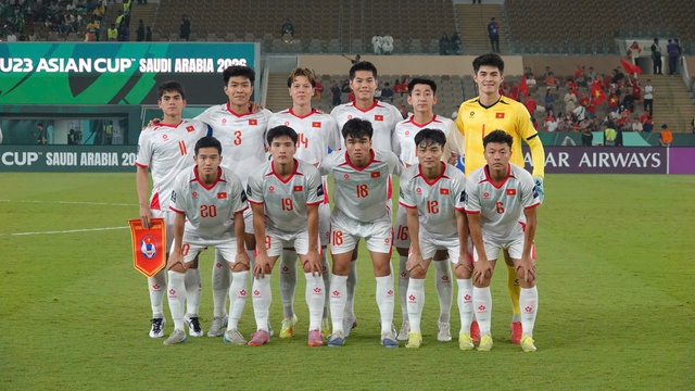 Thủ m&ocirc;n Trung Ki&ecirc;n n&oacute;i cực hay khi thắng sốc Ả Rập X&ecirc; &Uacute;t: U.23 Việt Nam kh&ocirc;ng dừng lại ở đ&acirc;y&hellip;- Ảnh 1.