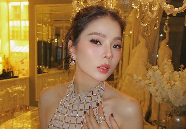 Ồn ào của Lệ Quyên: Nghệ sĩ và khán giả phải chịu trách nhiệm trước pháp luật- Ảnh 2. Ồn ào của Lệ Quyên: Nghệ sĩ và khán giả phải chịu trách nhiệm trước pháp luật- Ảnh 2.