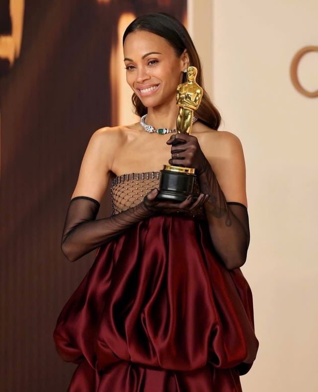 Người đẹp so&aacute;n ng&ocirc;i Scarlett Johansson trở th&agrave;nh ng&ocirc;i sao c&oacute; doanh thu cao nhất lịch sử - Ảnh 3.