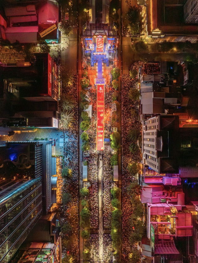 Sự kiện giao thừa 2026 ở TP.HCM bất ngờ nhận 2 kỷ lục Việt Nam- Ảnh 2. Sự kiện giao thừa 2026 ở TP.HCM bất ngờ nhận 2 kỷ lục Việt Nam- Ảnh 2.