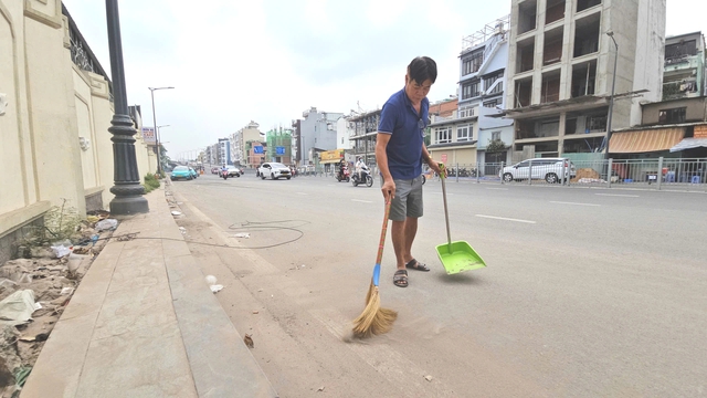 R&aacute;c thải nh&agrave; ga T3 bủa v&acirc;y đường v&agrave;o s&acirc;n bay T&acirc;n Sơn Nhất g&acirc;y bức x&uacute;c - Ảnh 7.