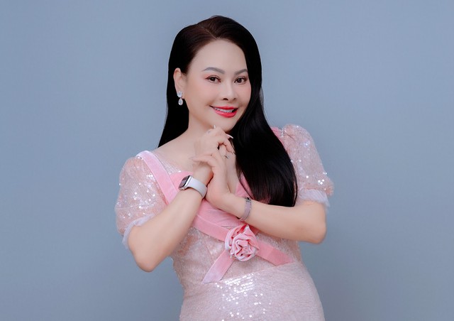 - Ảnh 1. Đông Đào ngậm ngùi thừa nhận một điều sau 30 năm đi hát - Ảnh 1.