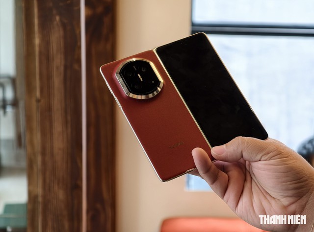 Lộ diện smartphone Huawei sắp mở b&aacute;n tại Việt Nam - Ảnh 2.