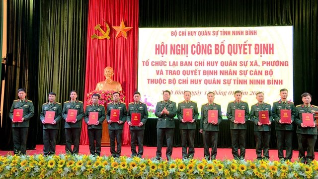 Quân khu 3 điều 400 người làm Chỉ huy trưởng Ban CHQS các xã, phường, đặc khu- Ảnh 1. Quân khu 3 điều 400 người làm Chỉ huy trưởng Ban CHQS các xã, phường, đặc khu- Ảnh 1.