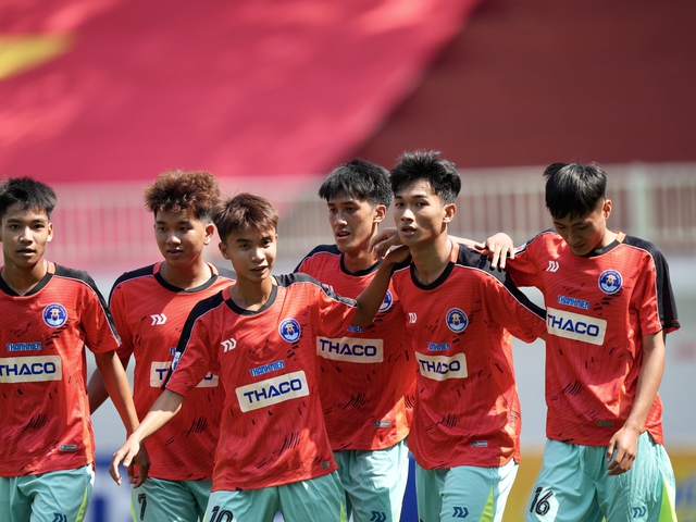 Trường ĐH Văn Hiến và Trường ĐH Quốc tế Miền Đông: Trận Đua bàn thắng mới nhất - Ảnh 1. Trường ĐH Văn Hiến và Trường ĐH Quốc tế Miền Đông: Trận Đua bàn thắng mới nhất - Ảnh 1.