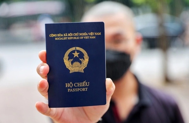 Hộ chiếu Việt Nam tăng hạng trong danh sách quyền lực nhất thế giới - Ảnh 1.