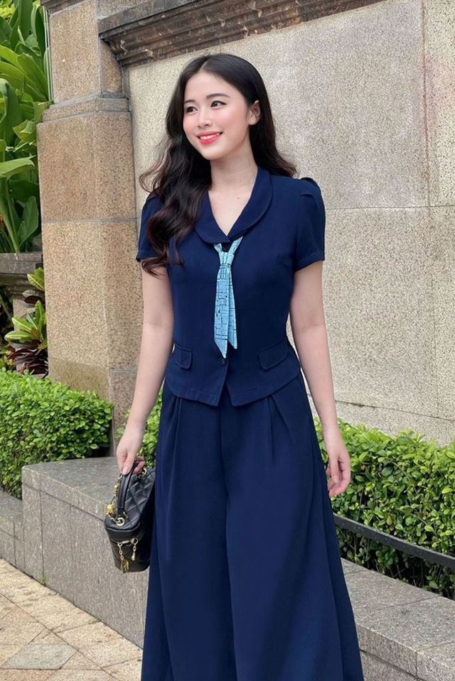 Từ công sở đến tiệc tối, diện cà vạt nữ chuẩn sành điệu - Ảnh 8.
