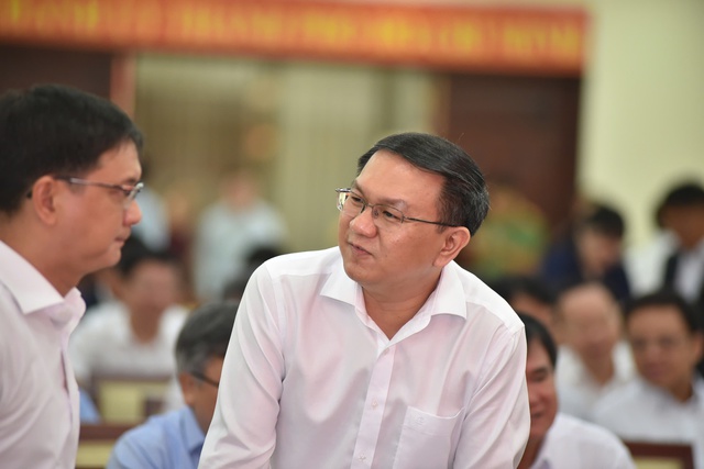 TP.HCM sẽ trang bị ChatGPT cho lãnh đạo thành phố, các xã, phường, đặc khu- Ảnh 3.