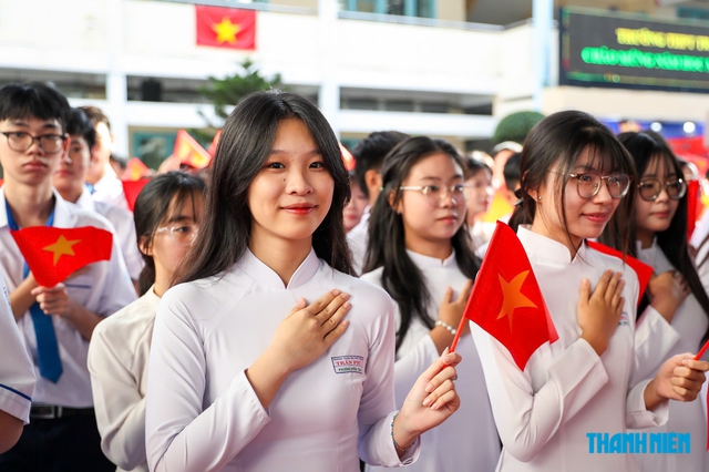 UBND TP.HCM công bố ngày tựu trường của học sinh tất cả các cấp học - Ảnh 1.