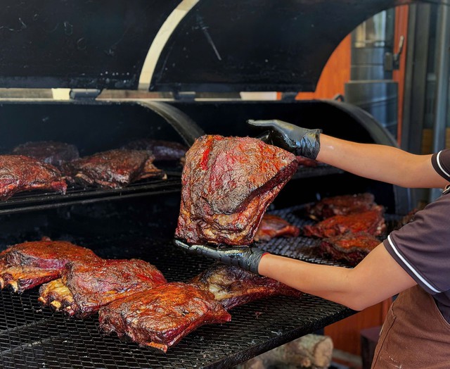 Qu&agrave; tết tảng sườn b&ograve; 12H: Khi gi&aacute; trị sử dụng v&agrave; trải nghiệm l&ecirc;n ng&ocirc;i - Ảnh 1.