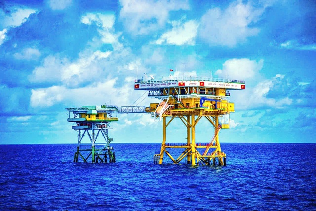 C&aacute;n bộ, chiến sĩ DK1 giữa biển khơi hướng về Đại hội XIV của Đảng- Ảnh 1.