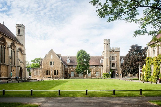 MBA quốc tế - Bằng thạc sĩ Anh quốc ngay tại Việt Nam- Ảnh 1.