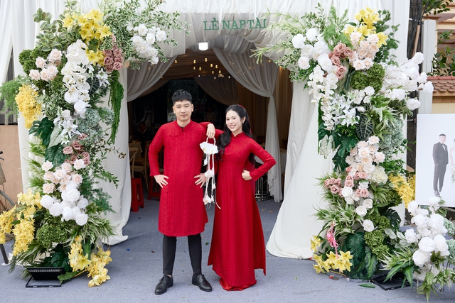 C&ocirc; d&acirc;u ch&uacute; rể l&agrave; h&agrave;ng x&oacute;m, chia khung giờ đ&atilde;i tiệc - Ảnh 2.