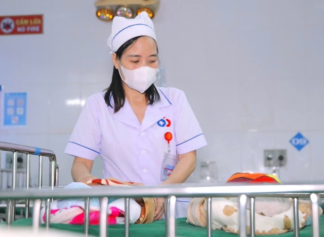 Nữ điều dưỡng nguyễn th&ugrave;y Trang dũng cảm trở lại nghề sau biến cố kinh ho&agrave;ng - Ảnh 3.