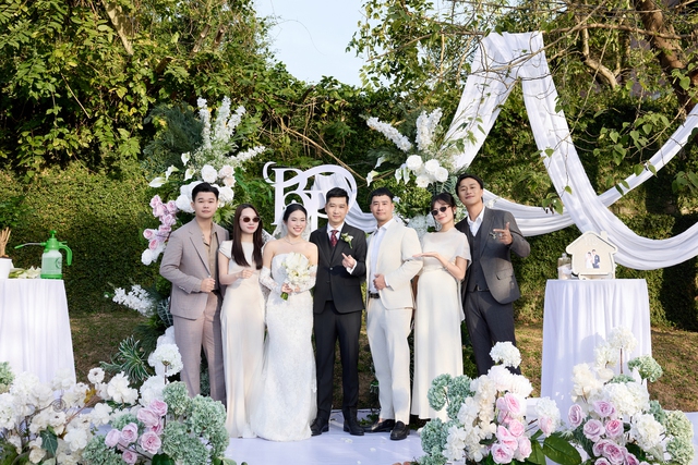 C&ocirc; d&acirc;u ch&uacute; rể l&agrave; h&agrave;ng x&oacute;m, chia khung giờ đ&atilde;i tiệc - Ảnh 3.