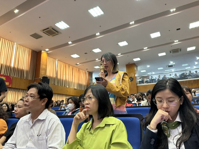 Nhiều hộ kinh doanh thắc mắc về h&oacute;a đơn, h&agrave;ng tồn kho, cơ quan thuế n&oacute;i g&igrave;?- Ảnh 1.