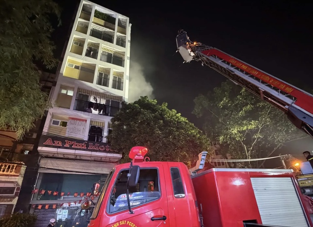 Mâu thuẫn tình cảm, nam thanh niên đốt nhà trọ ép bạn gái quay về- Ảnh 2.