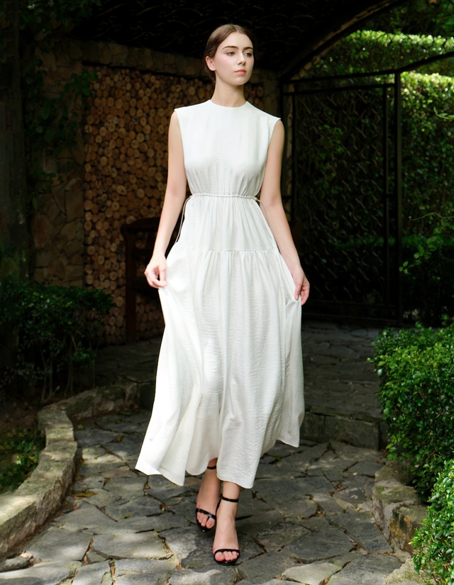 5 chiếc váy midi sang trọng, hợp cả đi làm lẫn đi tiệc cuối năm- Ảnh 8. 5 chiếc váy midi sang trọng, hợp cả đi làm lẫn đi tiệc cuối năm- Ảnh 8.