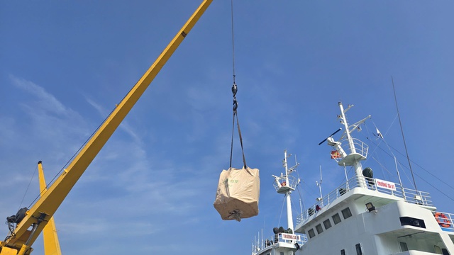 Mang xu&acirc;n ấm đến nh&agrave; gi&agrave;n DK1 v&agrave; thềm lục địa ph&iacute;a nam Tổ quốc- Ảnh 12.