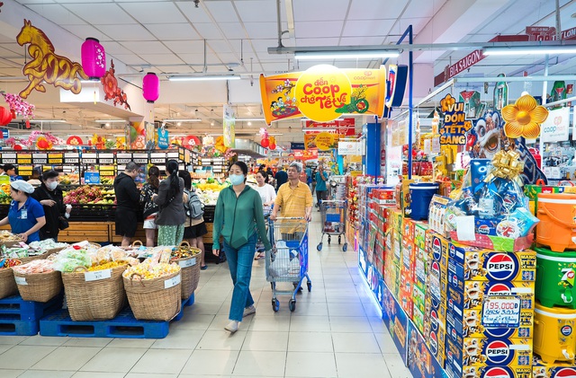 Saigon Co.op giảm gi&aacute; sốc b&aacute;nh kẹo, hạt kh&ocirc;... phục vụ Tết Nguy&ecirc;n đ&aacute;n 2026- Ảnh 1.