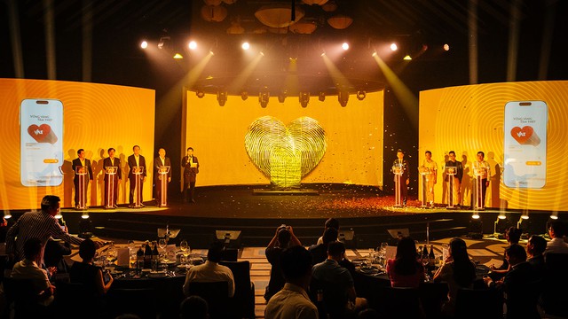 VAS Sales Portal - Khi tương lai được chạm bằng niềm tin và khát vọng - Ảnh 2.