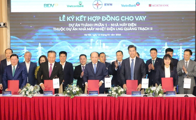 4 ng&acirc;n h&agrave;ng 'h&ugrave;n' tiền cho EVN vay l&agrave;m nh&agrave; m&aacute;y nhiệt điện kh&iacute; 2,1 tỉ USD - Ảnh 1.