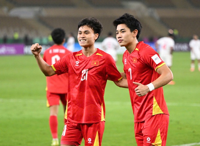 AFC: U.23 Việt Nam sẽ l&agrave; thử th&aacute;ch cực đại cho h&agrave;ng ph&ograve;ng ngự đội Trung Quốc- Ảnh 1.