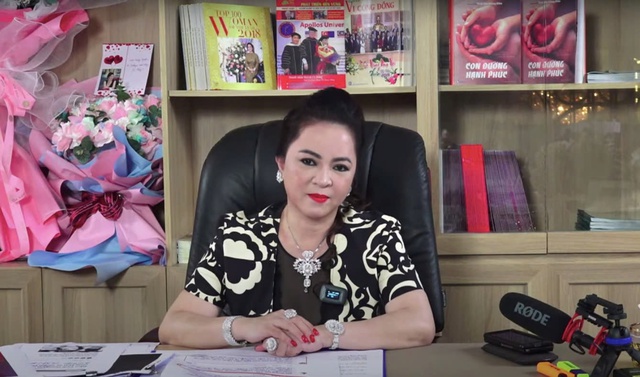 Đinh Thị Lan bị đề nghị 2 năm t&ugrave; v&igrave; x&uacute;c phạm b&agrave; Nguyễn Phương Hằng - Ảnh 2.