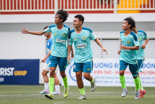 Trường ĐH Giao th&ocirc;ng vận tải TP.HCM 2-2 Trường ĐH N&ocirc;ng L&acirc;m TP.HCM: Tiếc nuối lớn - Ảnh 1.