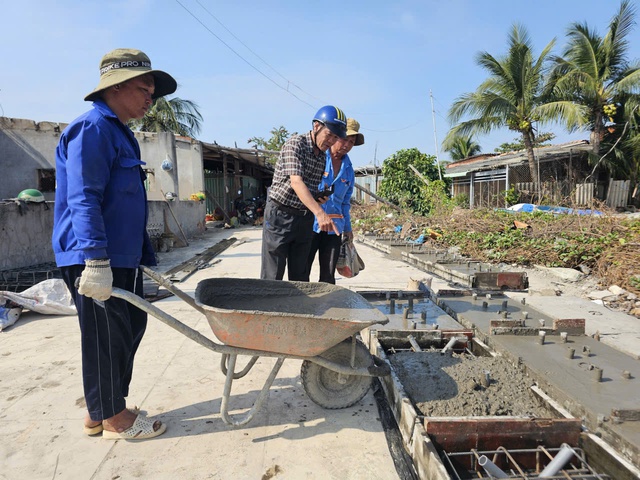 TP.HCM: Xóa xổ điểm đen ô nhiễm ao Hải Hà, xã Long Hải - Ảnh 2.
