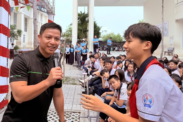 Ph&uacute; Quốc: Trang bị kỹ năng ph&ograve;ng chống bắt c&oacute;c online cho học sinh  - Ảnh 1.