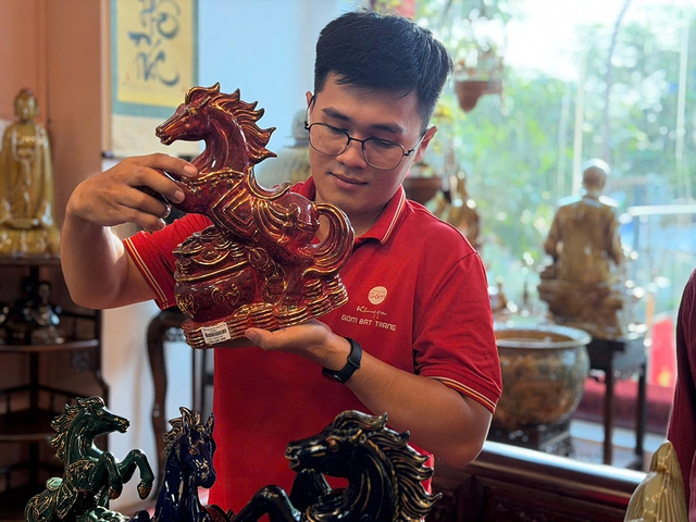 S&ocirc;i động thị trường linh vật ngựa cho Tết B&iacute;nh Ngọ- Ảnh 5.