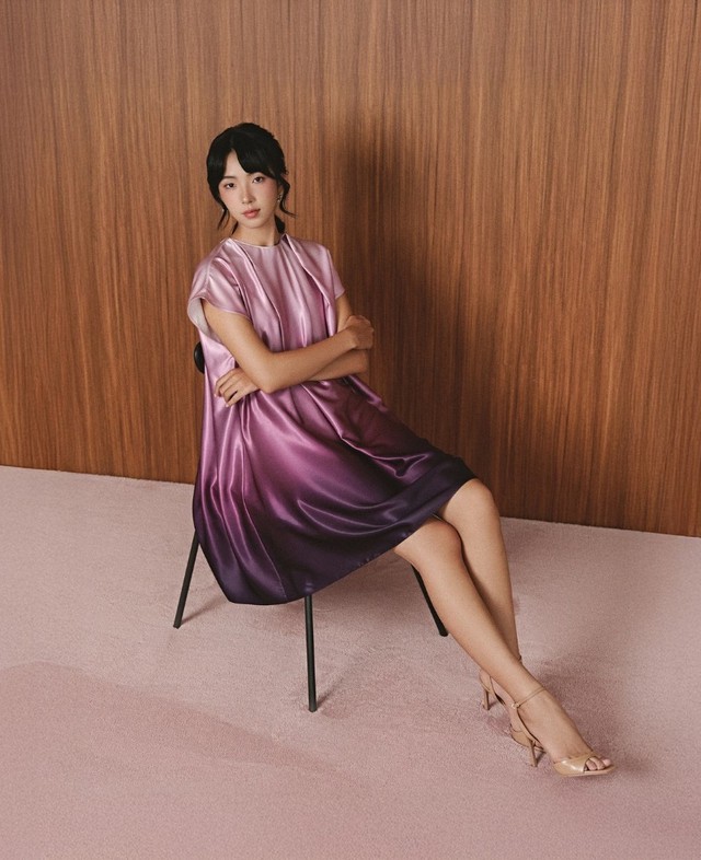 Sức hút từ trang phục loang màu, tạo 'bản sắc' đầy cá tính- Ảnh 7.