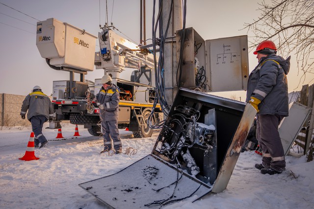 Chiến sự Ukraine ng&agrave;y 1.424: Ukraine đ&agrave;m ph&aacute;n Mỹ, t&igrave;nh b&aacute;o Kyiv dự đo&aacute;n động th&aacute;i Nga - Ảnh 2.