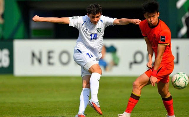 U.23 Việt Nam tấn c&ocirc;ng đa dạng, thi&ecirc;n biến vạn h&oacute;a: U.23 Trung Quốc sẽ bị thủng lưới v&agrave;&hellip; thua! - Ảnh 1.