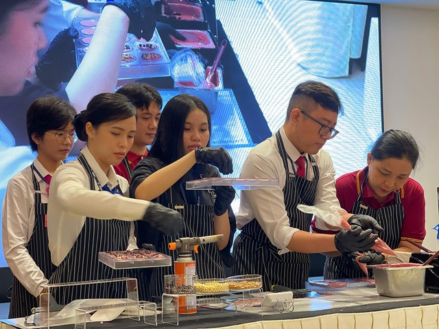 Để trung học nghề thật sự 'c&oacute; gi&aacute;' - Ảnh 1.