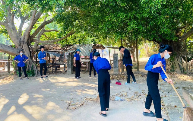 Tuổi trẻ Đ&agrave; Nẵng hưởng ứng c&aacute;c hoạt động ch&agrave;o mừng Đại hội Đảng to&agrave;n quốc - Ảnh 3.