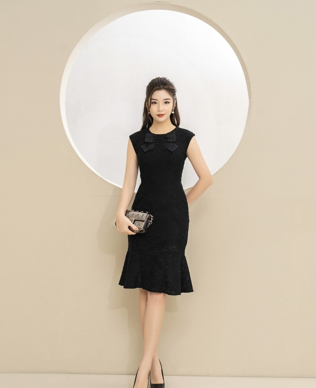 Đầm đuôi cá: Bí quyết tôn đường cong quyến rũ trong từng bước chân- Ảnh 2. Đầm đuôi cá: Bí quyết tôn đường cong quyến rũ trong từng bước chân- Ảnh 2.