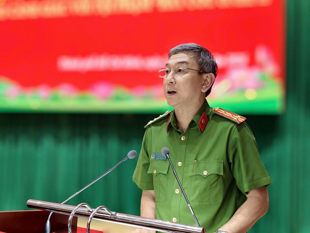 C&ocirc;ng an TP.HCM l&ecirc;n tiếng thực hư ma t&uacute;y trộn b&aacute;nh kẹo b&aacute;n trước cổng trường- Ảnh 1.