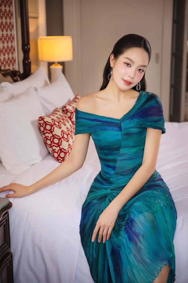 Lên đồ dự tiệc những ngày cuối năm đẹp xuất sắc, thu hút mọi ánh nhìn- Ảnh 11.