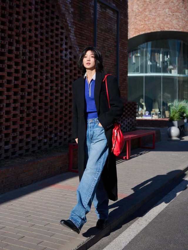 Quần denim và những bản phối đường phố đẹp nhất mùa- Ảnh 8.