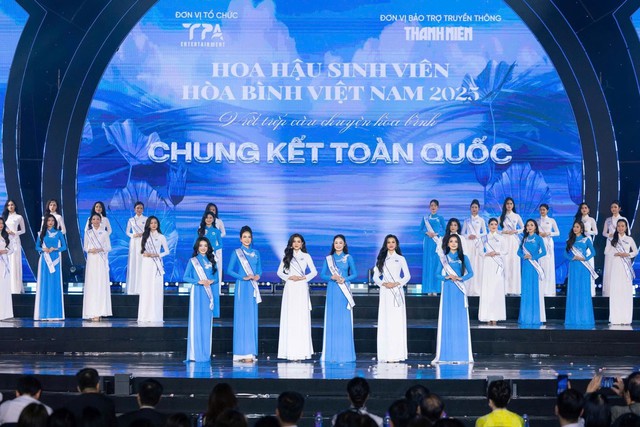Hoa hậu Sinh vi&ecirc;n H&ograve;a b&igrave;nh Việt Nam: S&acirc;n khấu ho&agrave;nh tr&aacute;ng, t&acirc;n hoa hậu xứng đ&aacute;ng- Ảnh 4.