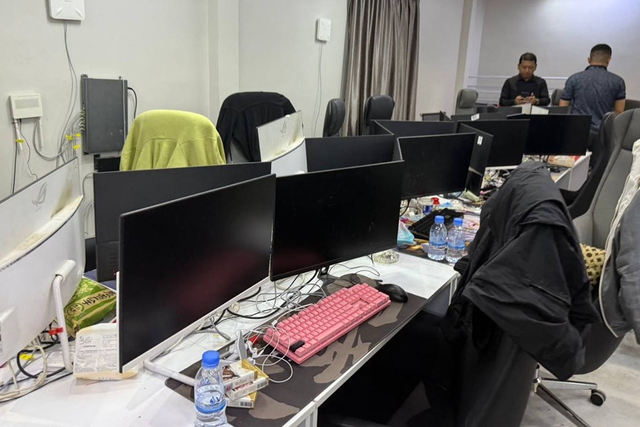 Campuchia tăng cường triệt ph&aacute; tội phạm lừa đảo trực tuyến trong năm 2026 - Ảnh 1.