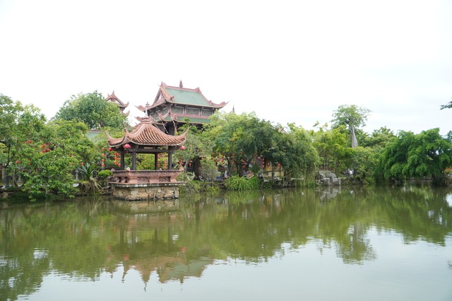 Ch&ugrave;a Thi&ecirc;n Hưng - n&eacute;t 'cổ trấn Phượng Ho&agrave;ng' giữa l&ograve;ng Gia Lai- Ảnh 4.