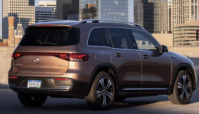 Ô tô điện Mercedes có nguy cơ cháy, hãng cảnh báo không nên sạc pin quá 80% - Ảnh 2.