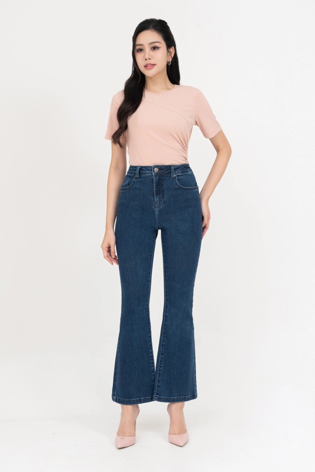 Không phải skinny, quần jeans ống loe mới là lựa chọn của nàng sành mặc- Ảnh 6.