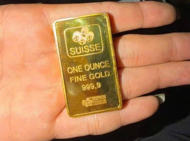 X&ocirc;n xao tin lặn s&ocirc;ng Hương t&igrave;m 2 c&acirc;y v&agrave;ng trong đ&ecirc;m: C&ocirc;ng an đang x&aacute;c minh- Ảnh 2.